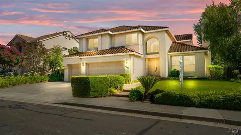 3245 Winged Foot Dr, Fairfield, CA 94534