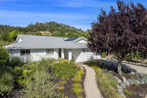 7414 Oakmont Dr, Santa Rosa, CA 95409