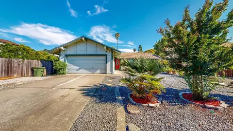 805 Lombard Way, Rohnert Park, CA 94928