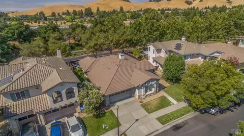 View/Area - 4013 The Masters Dr, Fairfield, CA 94533 photo 2 of 4