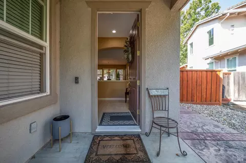 Entry Way - 4013 The Masters Dr, Fairfield, CA 94533 photo 1 of 3