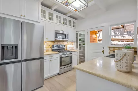 Kitchen - 47 Coronet Ave, Mill Valley, CA 94941 photo 1 of 1