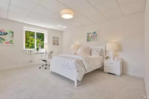 Bedroom - 47 Coronet Ave, Mill Valley, CA 94941 photo 6 of 8
