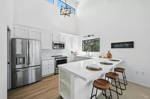 351 El Faisan Dr, San Rafael, CA 94903