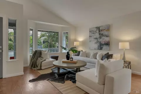 15401 Thomas St, Glen Ellen, CA 95442