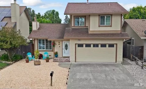 4580 Harmony Pl, Rohnert Park, CA 94928