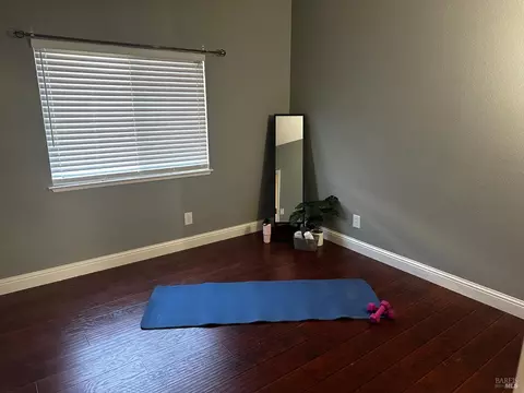 Bedroom - 6320 Pebble Beach Dr, Vallejo, CA 94591 photo 2 of 2