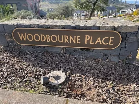 3732 Woodbourne Pl, Santa Rosa, CA 95403