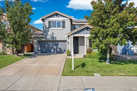 Exterior - 424 Cache Ct, Vacaville, CA 95688 photo 13 of 17