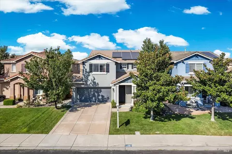Exterior - 424 Cache Ct, Vacaville, CA 95688 photo 15 of 17
