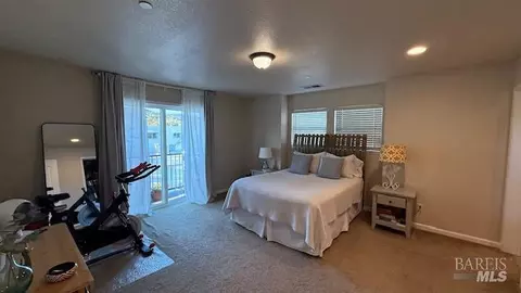 Bedroom - 520-532 Studley St, Sonoma, CA 95476 photo 4 of 6