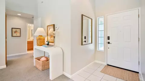 Entry Way - 9474 Lazy Creek Dr, Windsor, CA 95492 photo 1 of 1