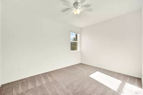 Bedroom - 314 Fruitvale Rd, Vacaville, CA 95688 photo 4 of 14