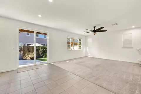 Living - 314 Fruitvale Rd, Vacaville, CA 95688 photo 4 of 10