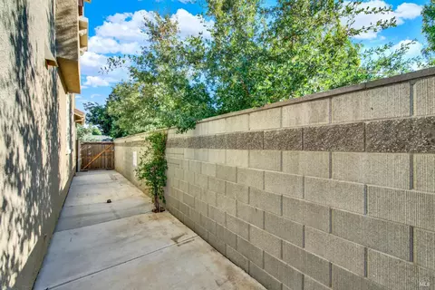 Exterior - 314 Fruitvale Rd, Vacaville, CA 95688 photo 30 of 33