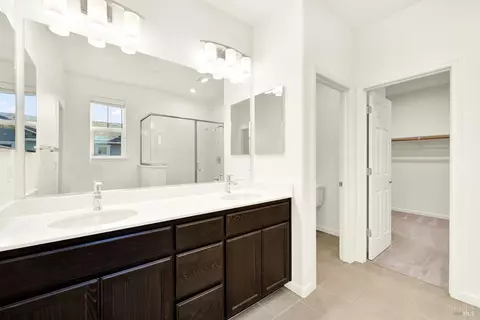 Entry Way - 314 Fruitvale Rd, Vacaville, CA 95688 photo 6 of 7
