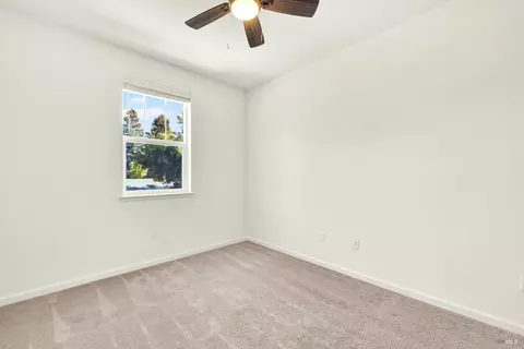Bedroom - 314 Fruitvale Rd, Vacaville, CA 95688 photo 8 of 14