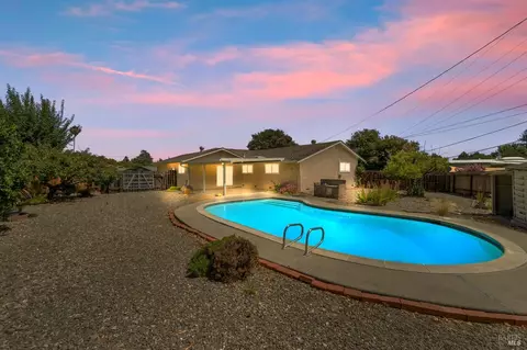 Exterior - 159 Dodge Ct, Napa, CA 94558 photo 8 of 13