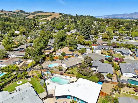 View/Area - 159 Dodge Ct, Napa, CA 94558 photo 3 of 6