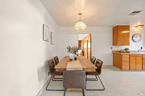 Dining - 159 Dodge Ct, Napa, CA 94558 photo 2 of 3