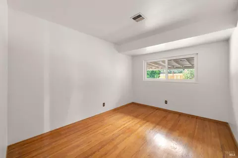 Bedroom - 159 Dodge Ct, Napa, CA 94558 photo 6 of 7