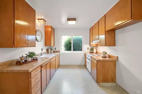 Kitchen - 159 Dodge Ct, Napa, CA 94558 photo 1 of 1