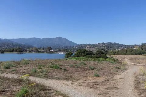 View/Area - 4 Eucalyptus Knoll St, Mill Valley, CA 94941 photo 6 of 10