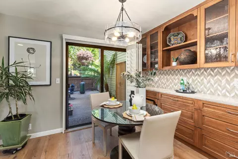 Dining - 4 Eucalyptus Knoll St, Mill Valley, CA 94941 photo 5 of 5
