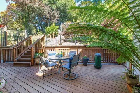 Exterior - 4 Eucalyptus Knoll St, Mill Valley, CA 94941 photo 4 of 17