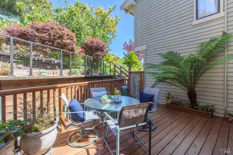 Exterior - 4 Eucalyptus Knoll St, Mill Valley, CA 94941 photo 5 of 17
