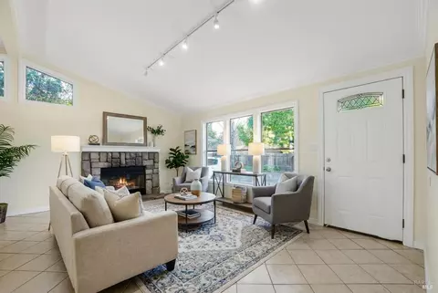 2195 Delpha Dr, Napa, CA 94558 photo 2