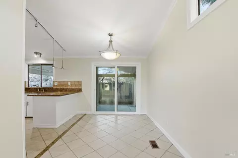 2195 Delpha Dr, Napa, CA 94558 photo 12