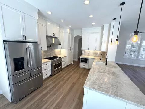107 St Michael Ct, Cloverdale, CA 95425 photo 8