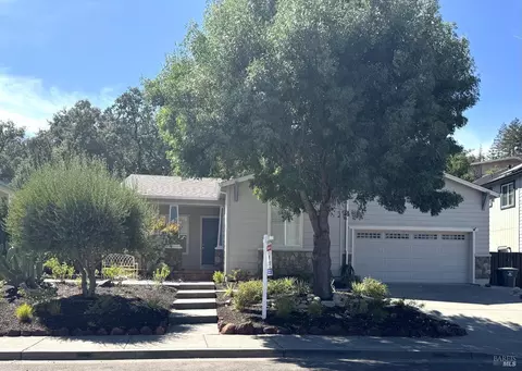 107 St Michael Ct, Cloverdale, CA 95425