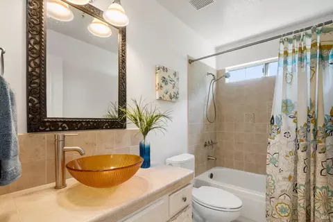 Bath - 37 Sage Way, Napa, CA 94559 photo 1 of 7