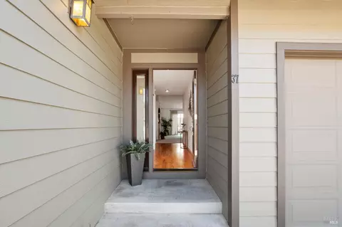 Entry Way - 37 Sage Way, Napa, CA 94559 photo 1 of 2