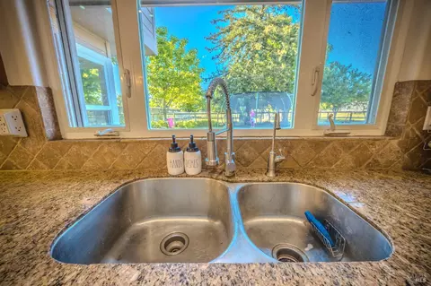 Kitchen - 4100 Bisordi Ln, Fulton, CA 95439 photo 4 of 5