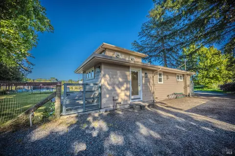 Exterior - 4100 Bisordi Ln, Fulton, CA 95439 photo 3 of 14