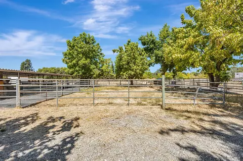 Exterior - 4100 Bisordi Ln, Fulton, CA 95439 photo 9 of 14