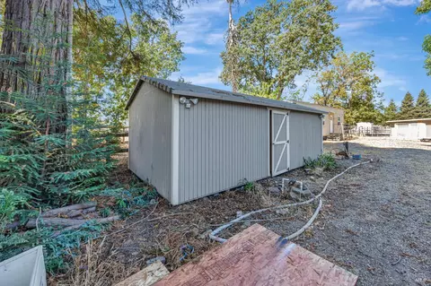 Exterior - 4100 Bisordi Ln, Fulton, CA 95439 photo 11 of 14
