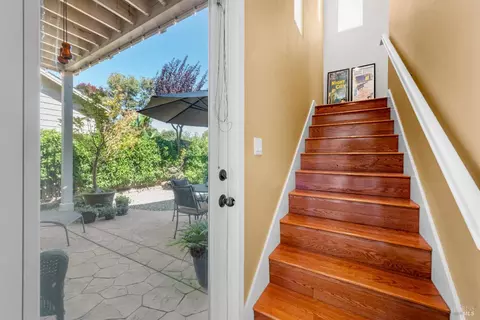 Entry Way - 4168 Summer Gate Ave, Vallejo, CA 94591 photo 3 of 9