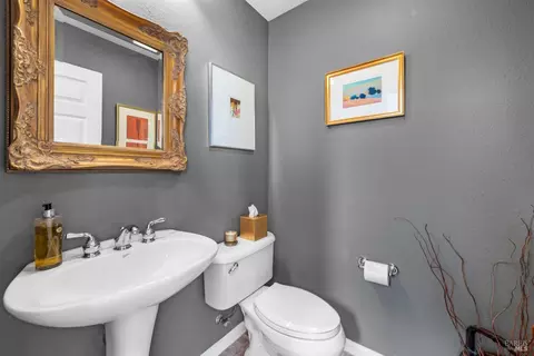 Bath - 4168 Summer Gate Ave, Vallejo, CA 94591 photo 1 of 14