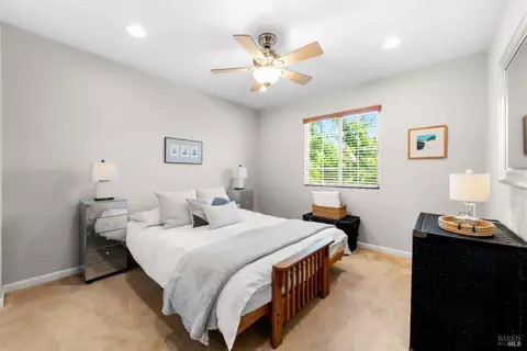 Bedroom - 4168 Summer Gate Ave, Vallejo, CA 94591 photo 5 of 7