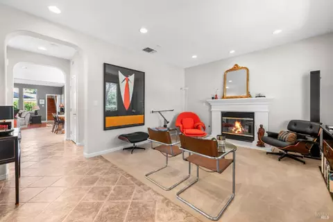 Living - 4168 Summer Gate Ave, Vallejo, CA 94591 photo 3 of 9