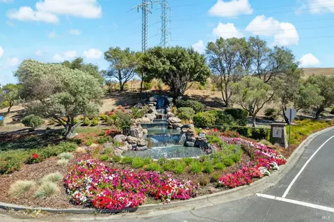 View/Area - 4168 Summer Gate Ave, Vallejo, CA 94591 photo 8 of 10