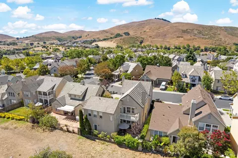 View/Area - 4168 Summer Gate Ave, Vallejo, CA 94591 photo 3 of 10