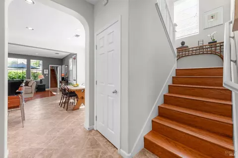 Entry Way - 4168 Summer Gate Ave, Vallejo, CA 94591 photo 4 of 9