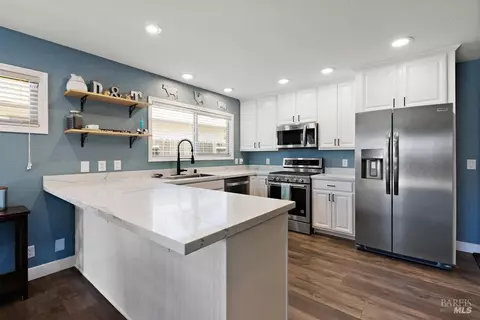 430 Burlington Dr, Vacaville, CA 95687
