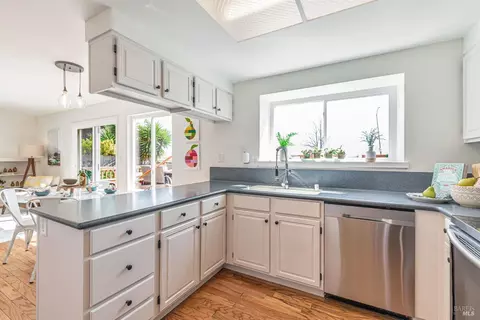141 Albatrosse Way, Vallejo, CA 94589 photo 11