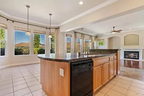 1358 Swainson Ct, Vallejo, CA 94591 photo 13